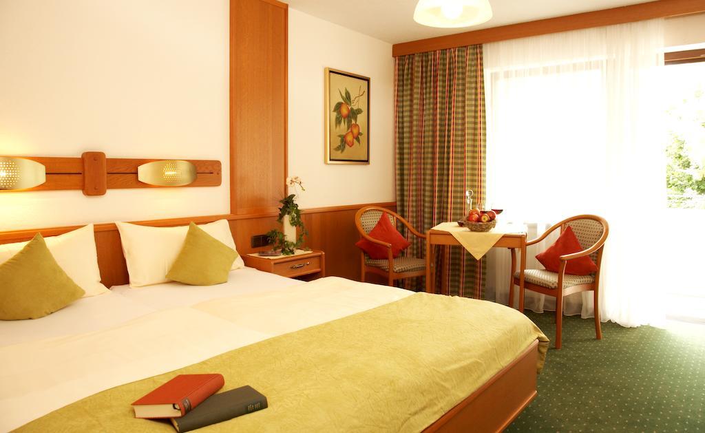 Apart-Hotel Pension Rossmayer Bad Füssing Rom bilde